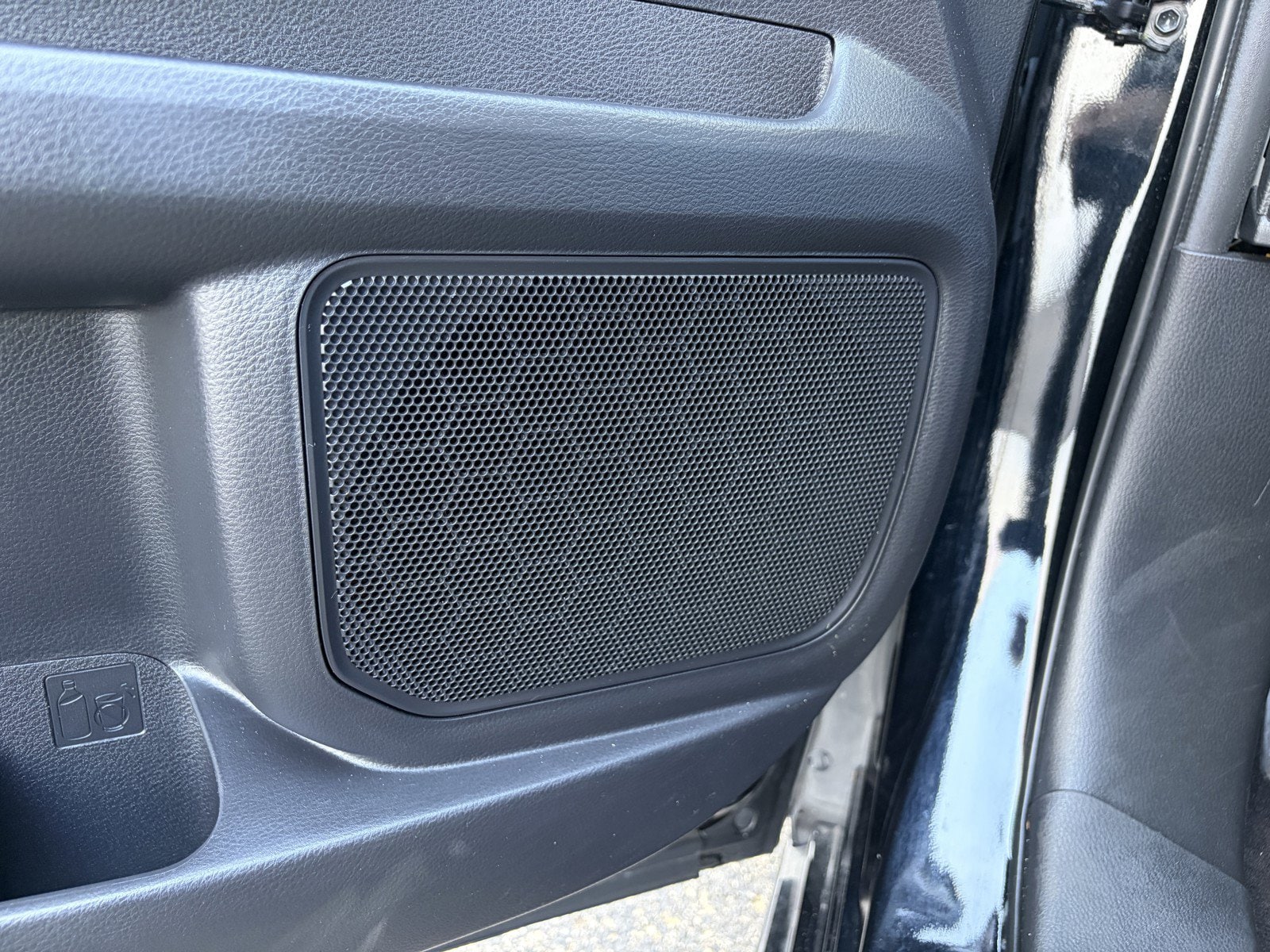 2023 Toyota Sienna Limited - Photo 28