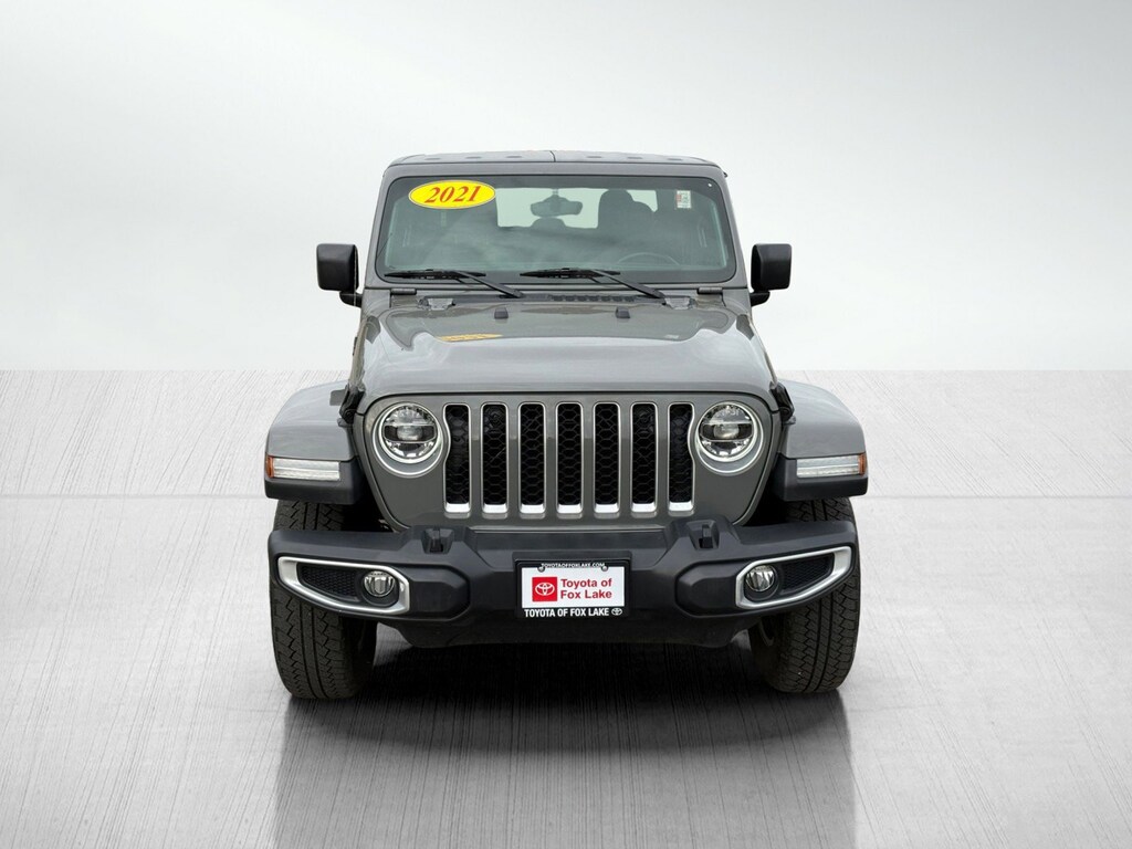 Used 2021 Jeep Gladiator Overland Truck