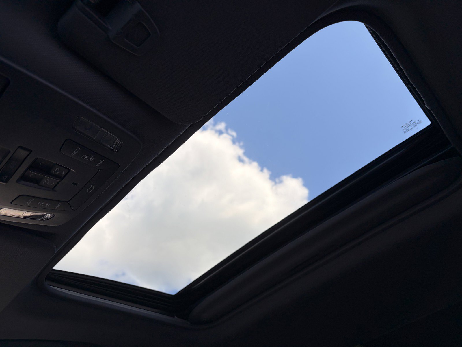 2023 Toyota Sienna Limited - Photo 30