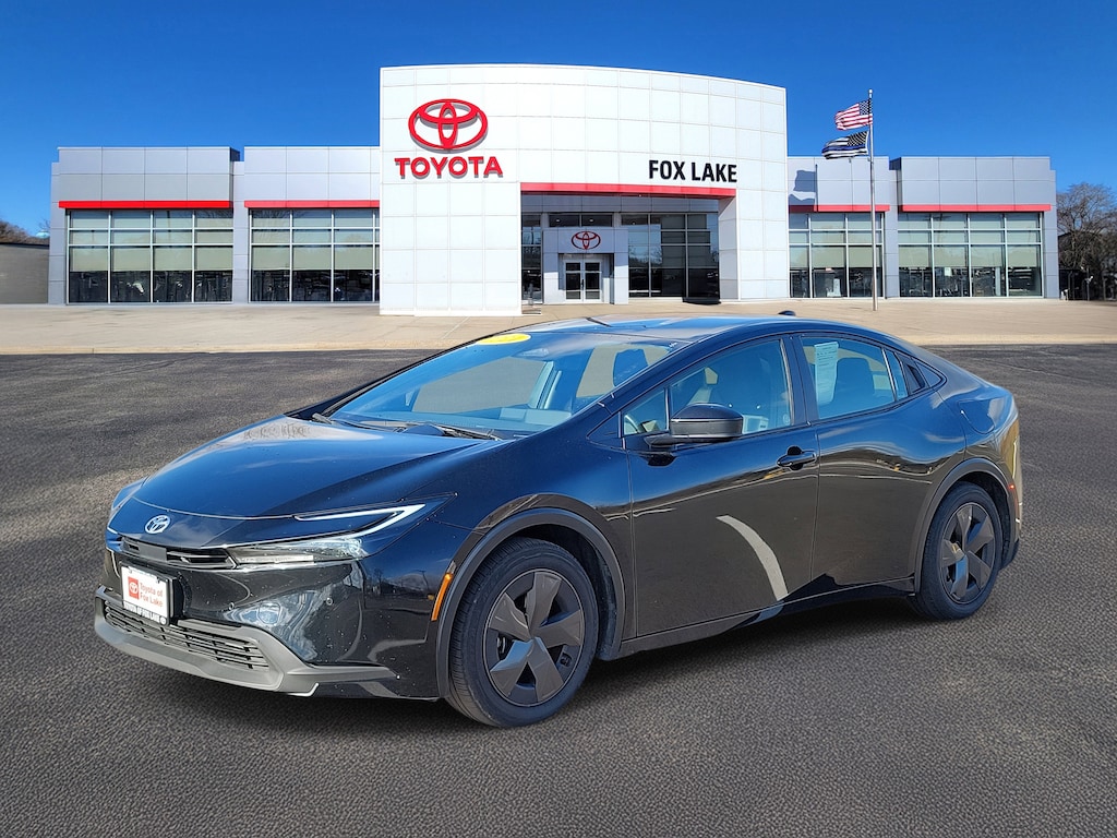 Used 2024 Toyota Prius LE Hatchback