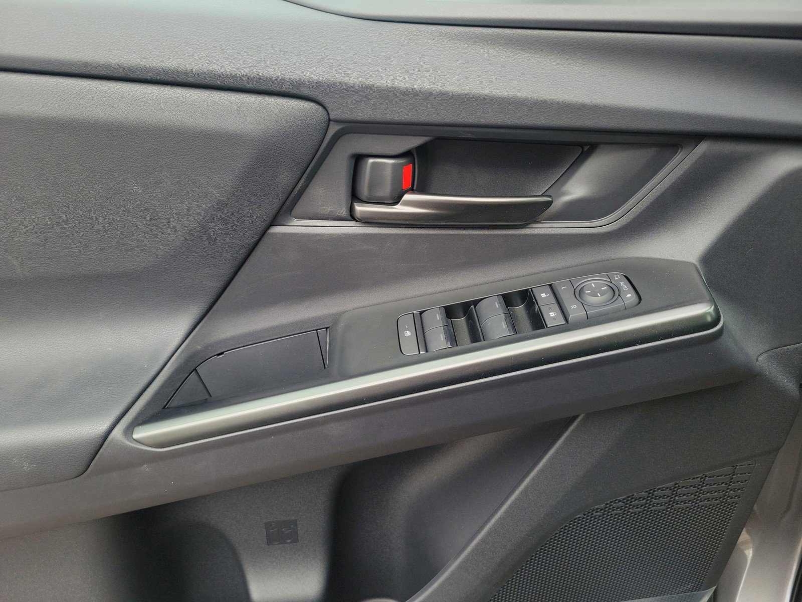 2026 Toyota bZ XLE - Photo 20
