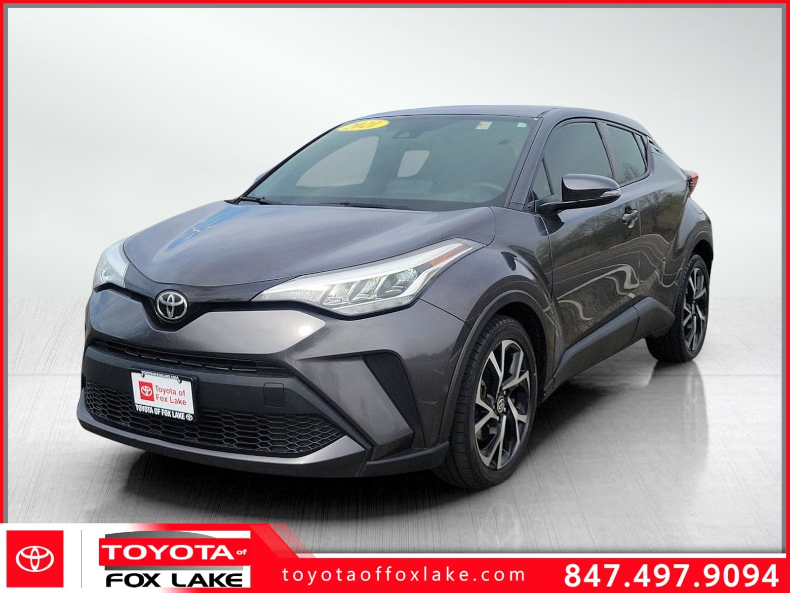 2021 Toyota C-HR XLE's photo