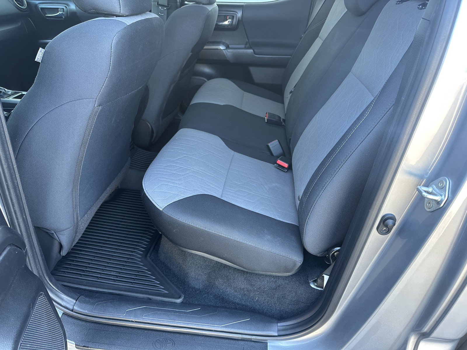 2021 Toyota Tacoma TRD Off Road - Photo 20