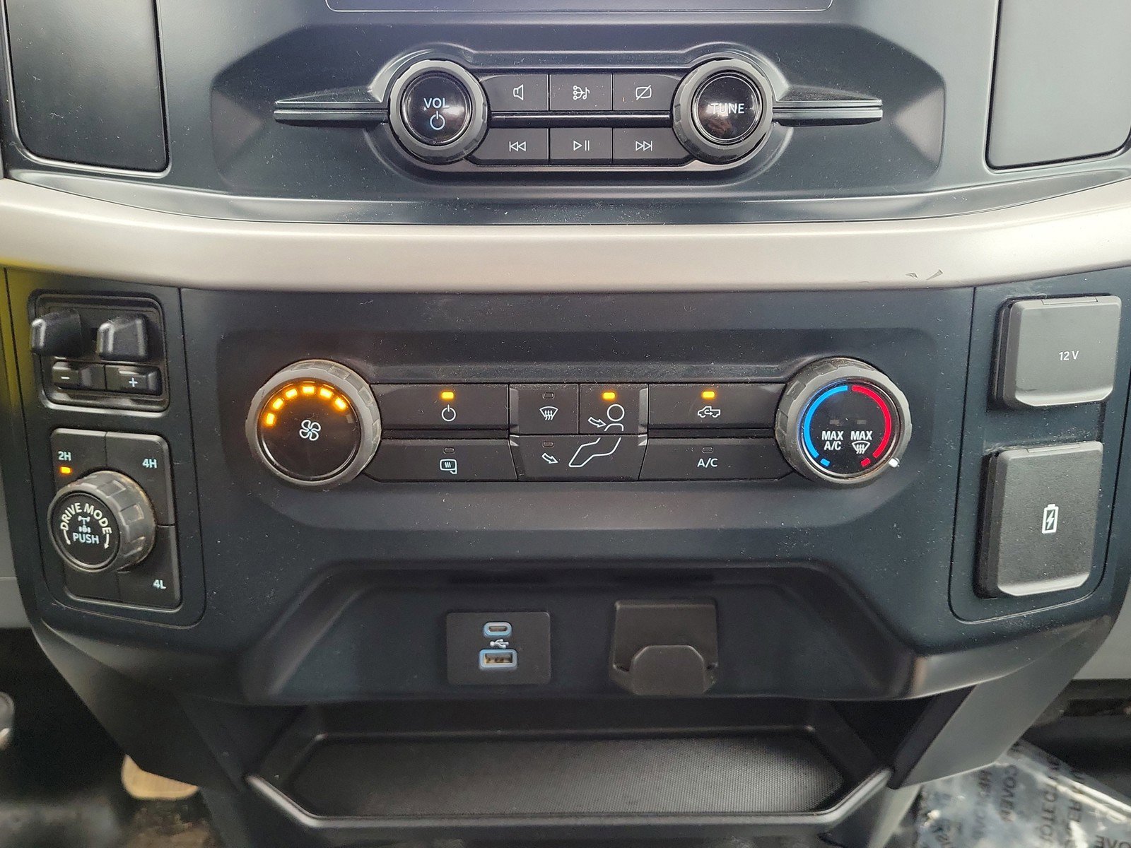 2023 Ford F-150 XL - Photo 12