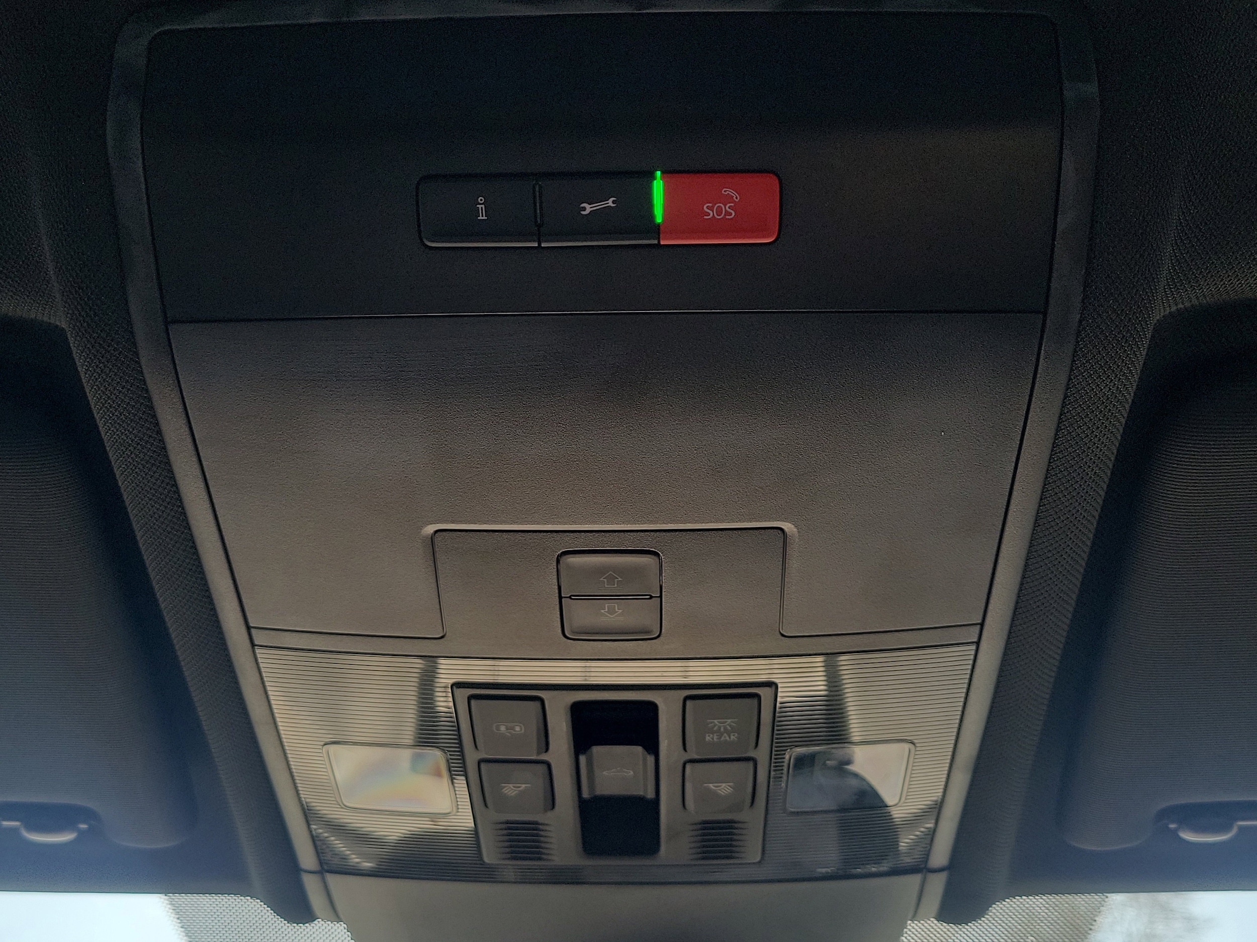 2023 Volkswagen Atlas Cross Sport SEL R-Line Black - Photo 36