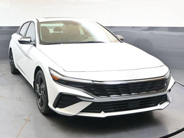 2026 Hyundai Elantra SEL - Photo 8