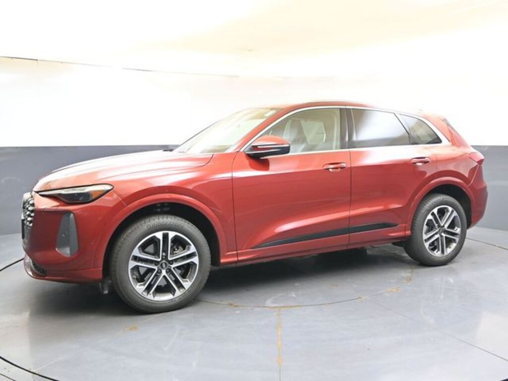 Certified 2025 Audi Q5 2.0T Premium SUV