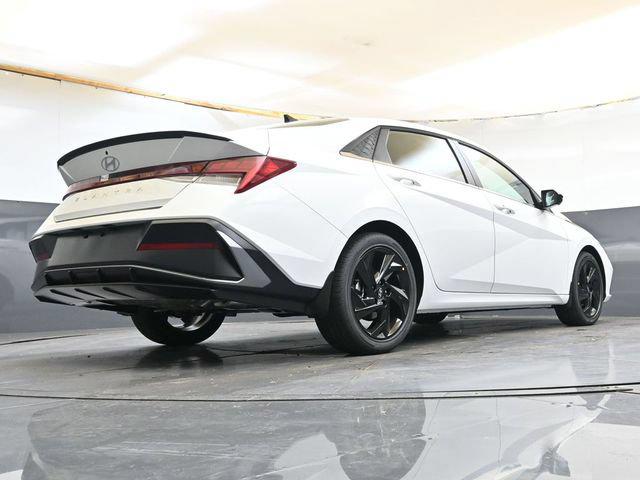 2026 Hyundai Elantra SEL - Photo 44