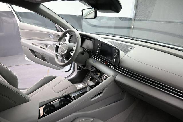 2026 Hyundai Elantra SEL - Photo 12