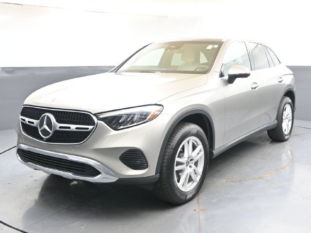 2023 Mercedes-Benz GLC 300