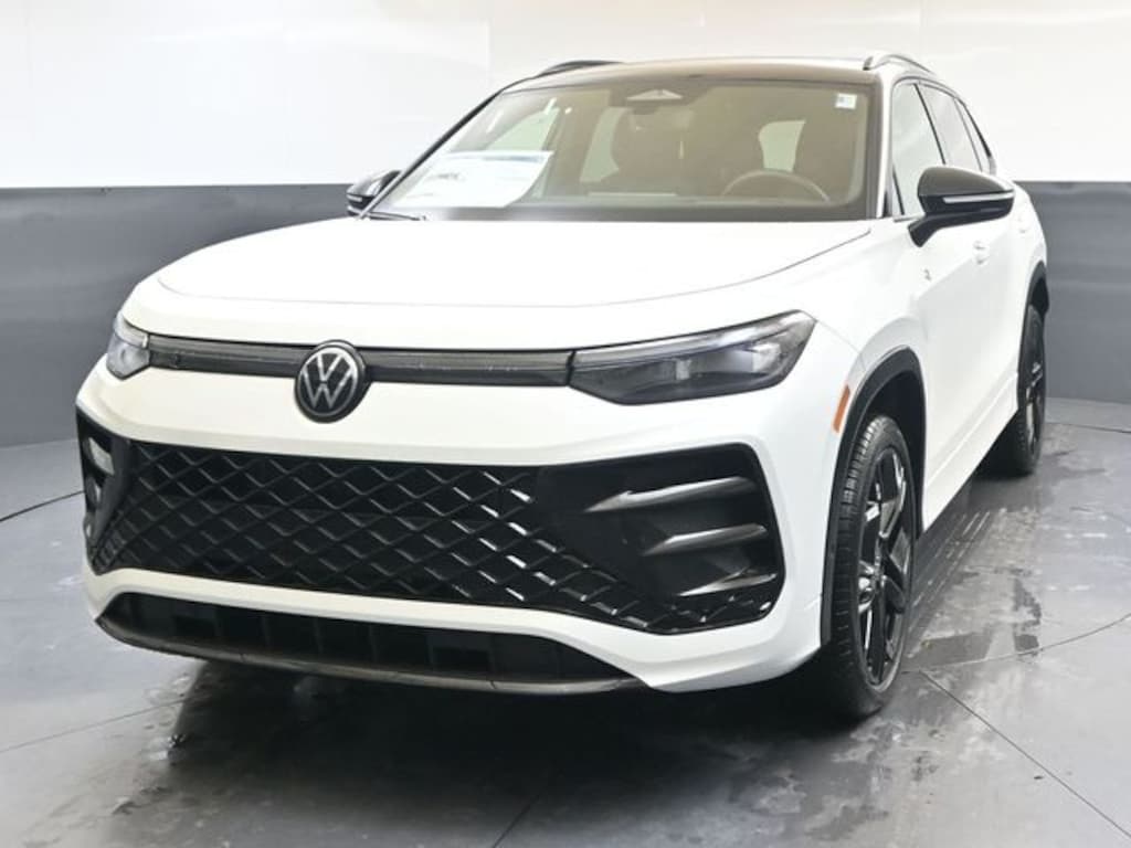Certified 2026 Volkswagen Tiguan SE R-Line Black SUV