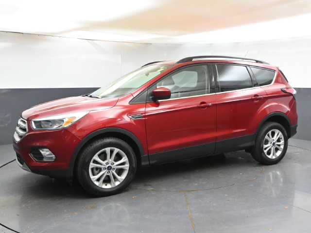 Used 2018 Ford Escape SE with VIN 1FMCU9GD0JUD19502 for sale in Kalamazoo, MI