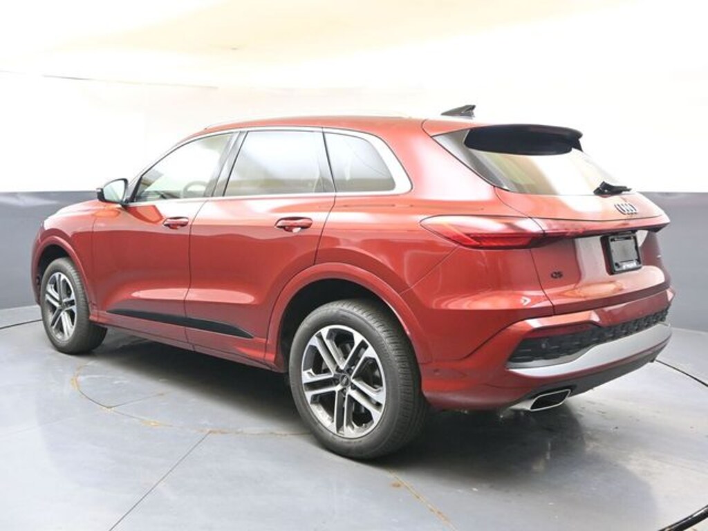 Certified 2025 Audi Q5 2.0T Premium SUV