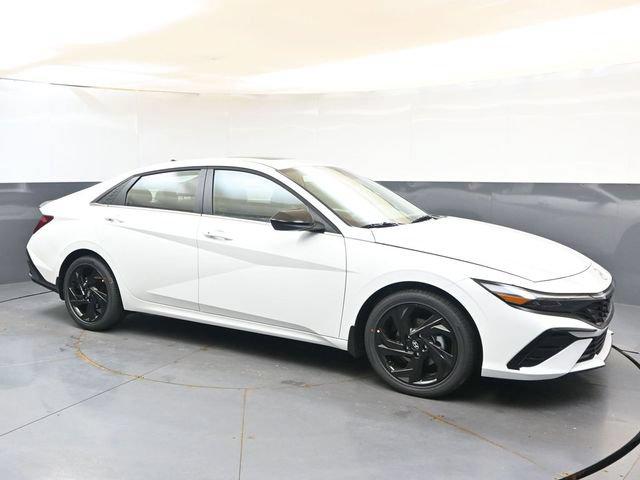 2026 Hyundai Elantra SEL - Photo 7