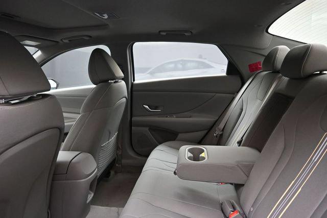 2026 Hyundai Elantra SEL - Photo 18