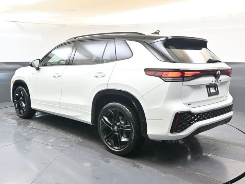 Certified 2026 Volkswagen Tiguan SE R-Line Black SUV