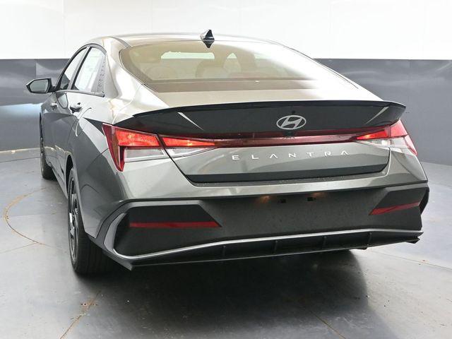 New 2026 Hyundai Elantra SEL Sport Plus Sedan