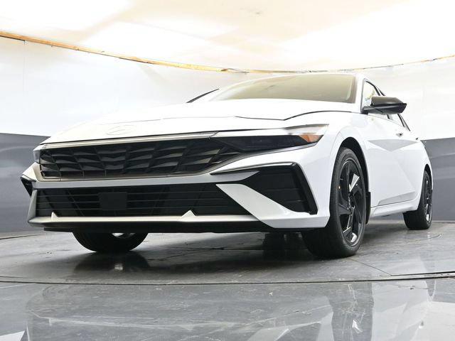 2026 Hyundai Elantra SEL - Photo 40