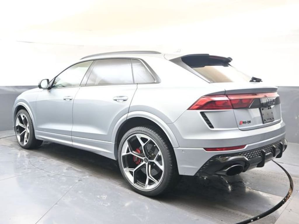 Used 2025 Audi RS Q8 4.0T performance SUV