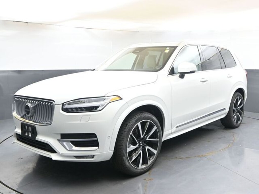 Certified 2025 Volvo XC90 B5 Plus SUV