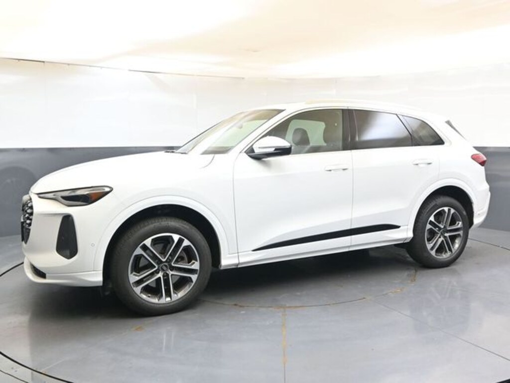 Certified 2025 Audi Q5 2.0T Premium SUV
