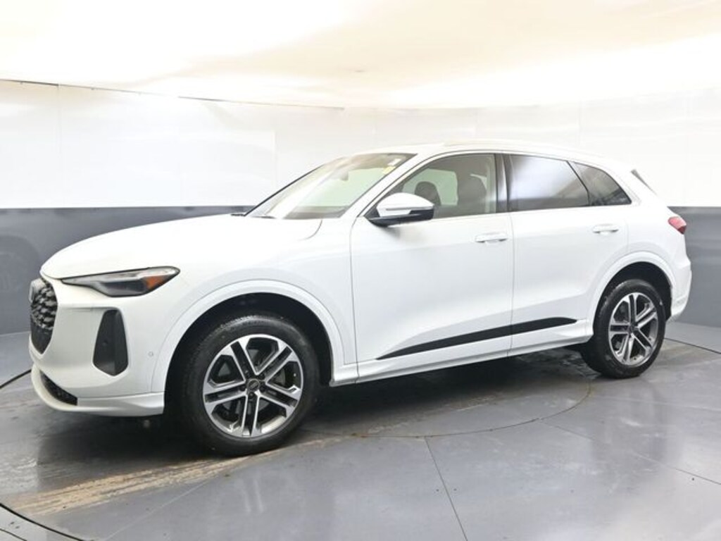 Certified 2025 Audi Q5 2.0T Premium SUV