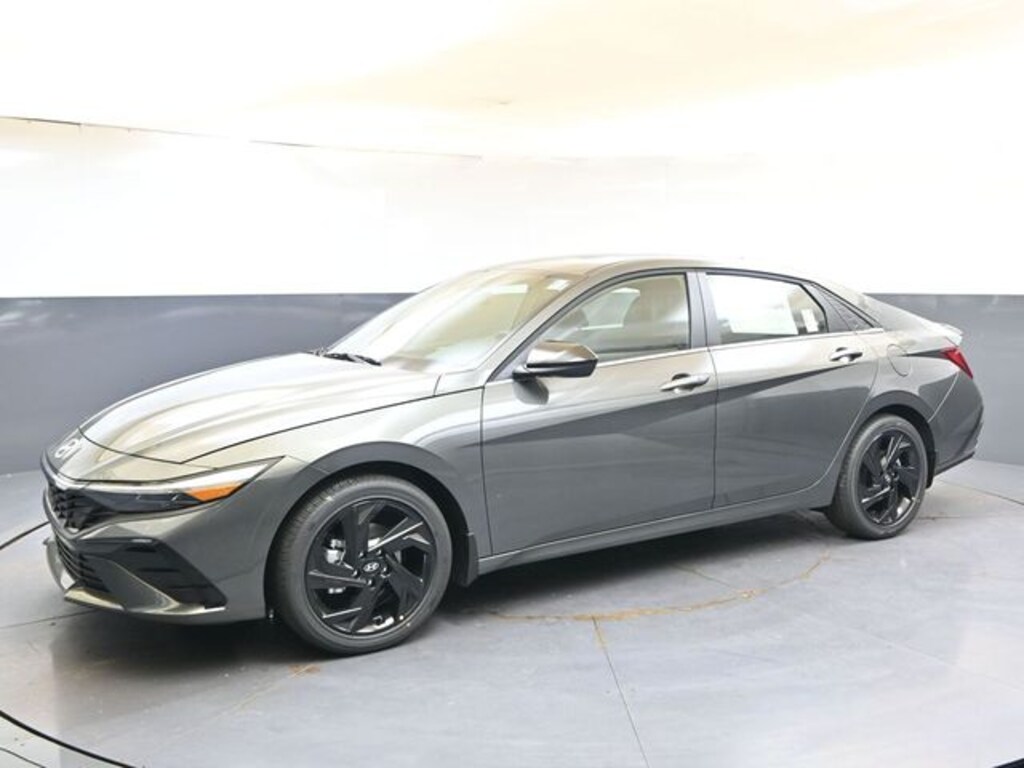 Used 2026 Hyundai Elantra SEL Sport Premium Sedan