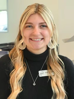 Staff member Alyssa Millers from ID_de32fe