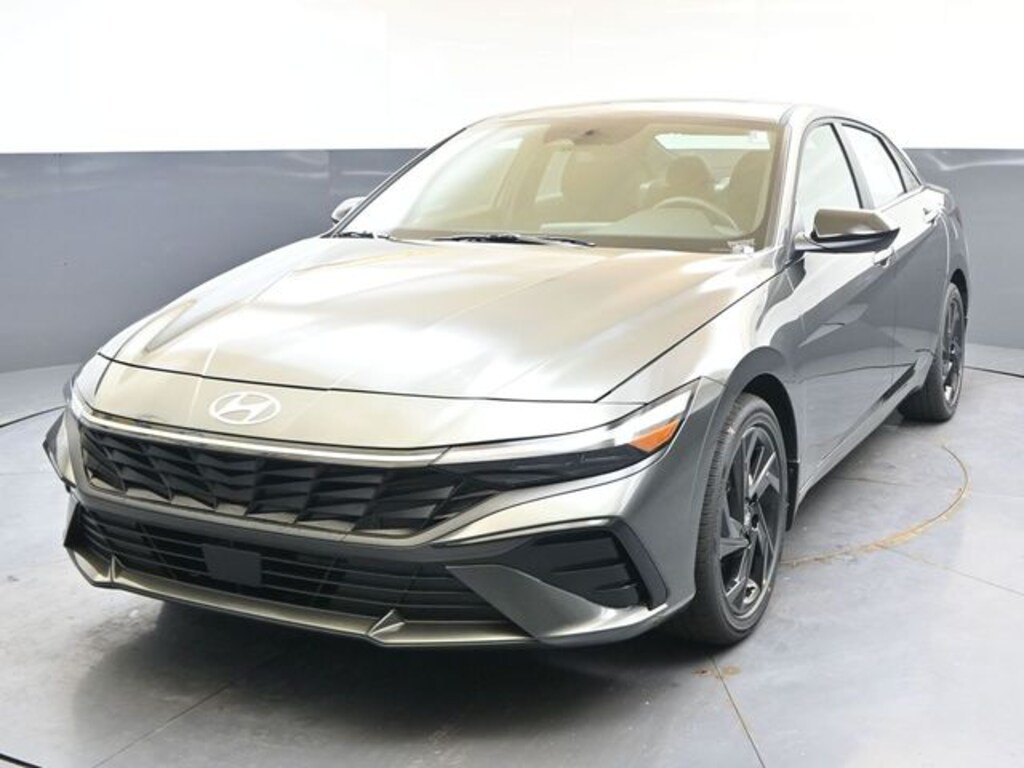 Used 2026 Hyundai Elantra SEL Sport Premium Sedan