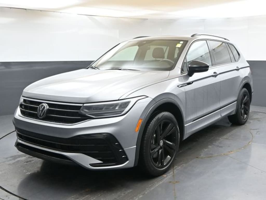 Used 2024 Volkswagen Tiguan 2.0T SE R-Line Black SUV