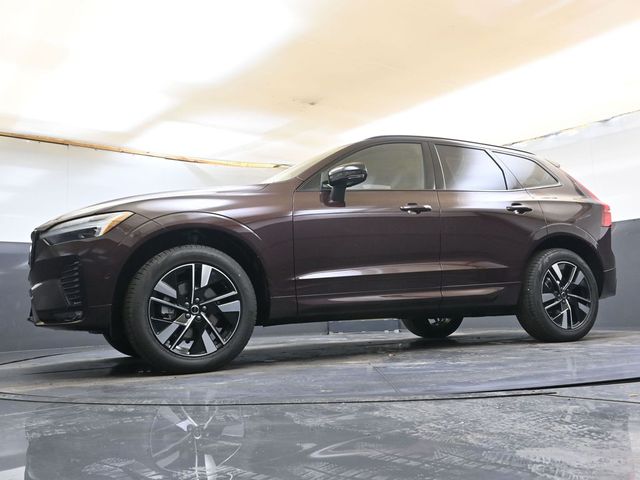 2026 Volvo XC60 Plus - Photo 39