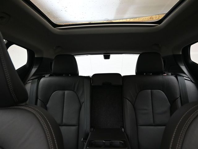 2026 Volvo XC40 Ultra - Photo 40