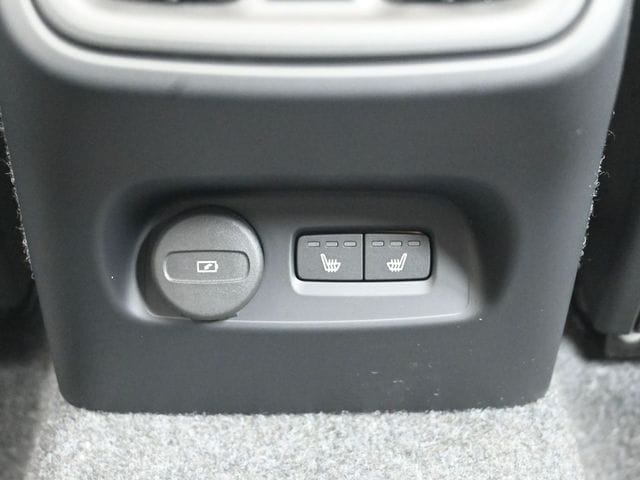 2026 Volvo XC40 Ultra - Photo 22