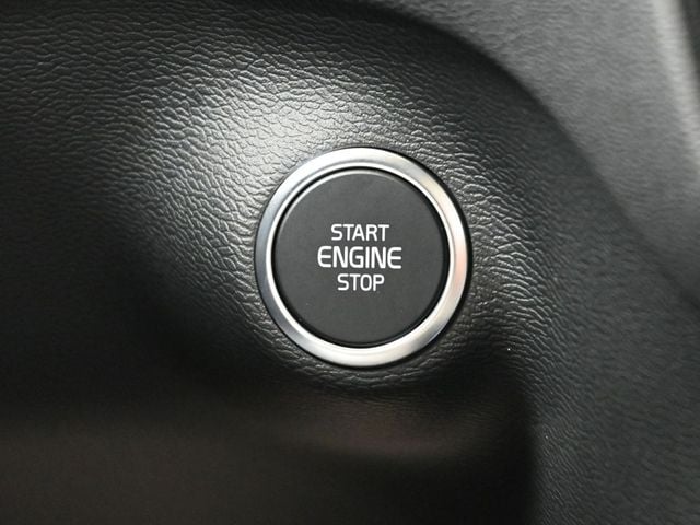 2026 Volvo XC40 Ultra - Photo 33