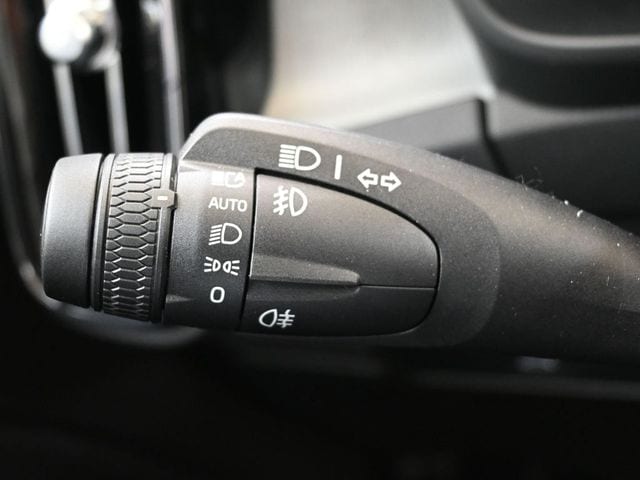 2026 Volvo XC40 Ultra - Photo 31