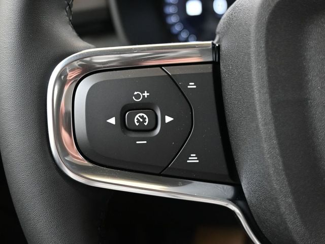 2026 Volvo XC40 Ultra - Photo 28