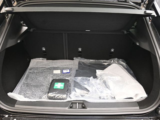 2026 Volvo EX30 Plus - Photo 17