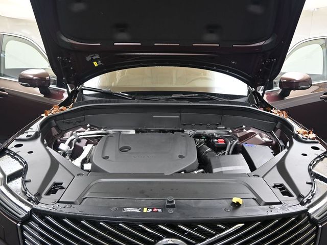 2026 Volvo XC90 Plus - Photo 9