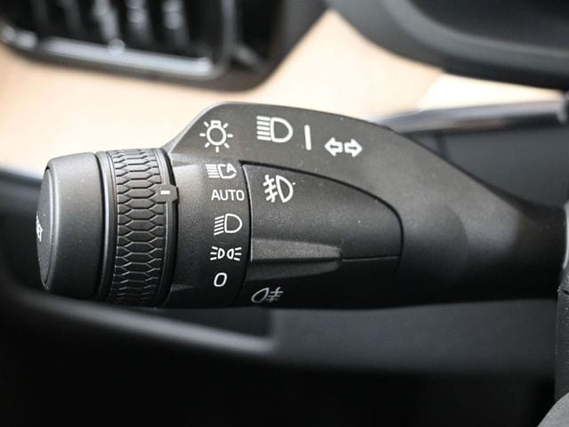 2026 Volvo XC60 Plus - Photo 28
