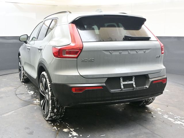 New 2026 Volvo XC40 B5 Ultra SUV