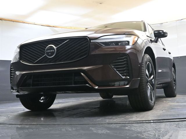 2026 Volvo XC60 Plus - Photo 38