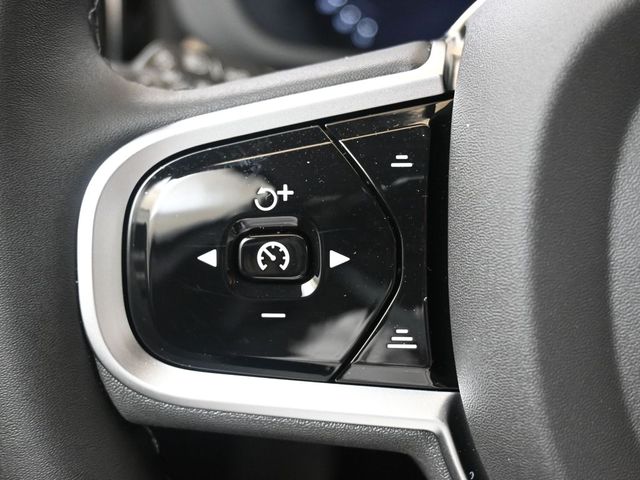 2026 Volvo XC60 Plus - Photo 26