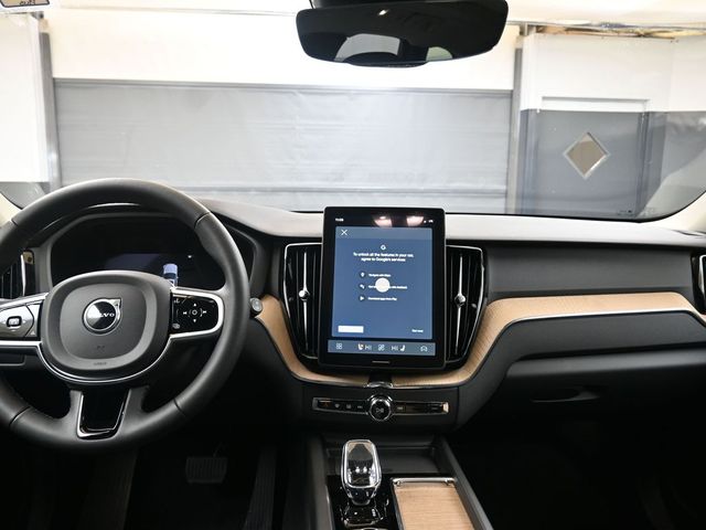 2026 Volvo XC60 Plus - Photo 22