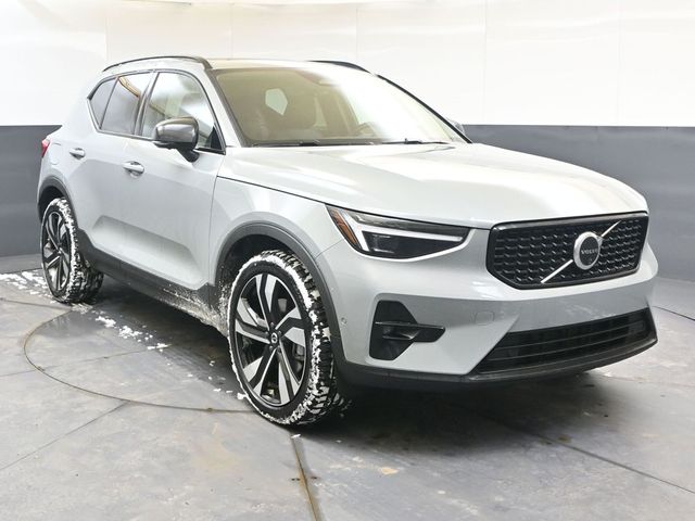 2026 Volvo XC40 Ultra - Photo 8