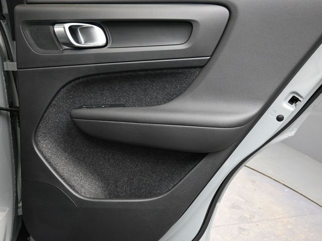 2026 Volvo XC40 Ultra - Photo 14