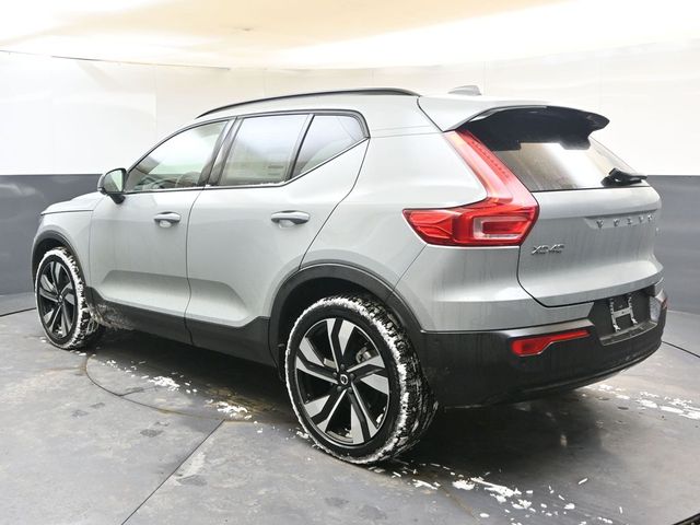 New 2026 Volvo XC40 B5 Ultra SUV