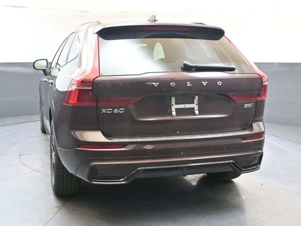 New 2026 Volvo XC60 B5 Plus SUV
