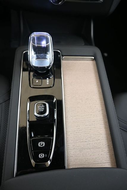 2026 Volvo XC90 Plus - Photo 36
