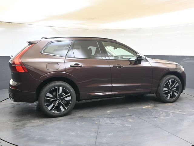 2026 Volvo XC60 Plus - Photo 6