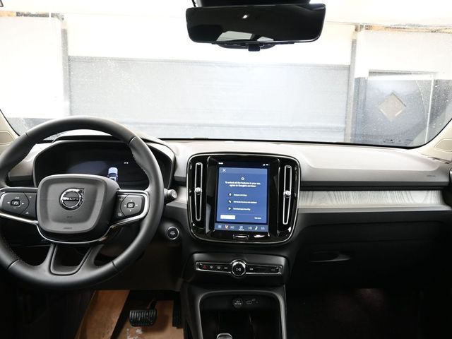 2026 Volvo XC40 Ultra - Photo 23